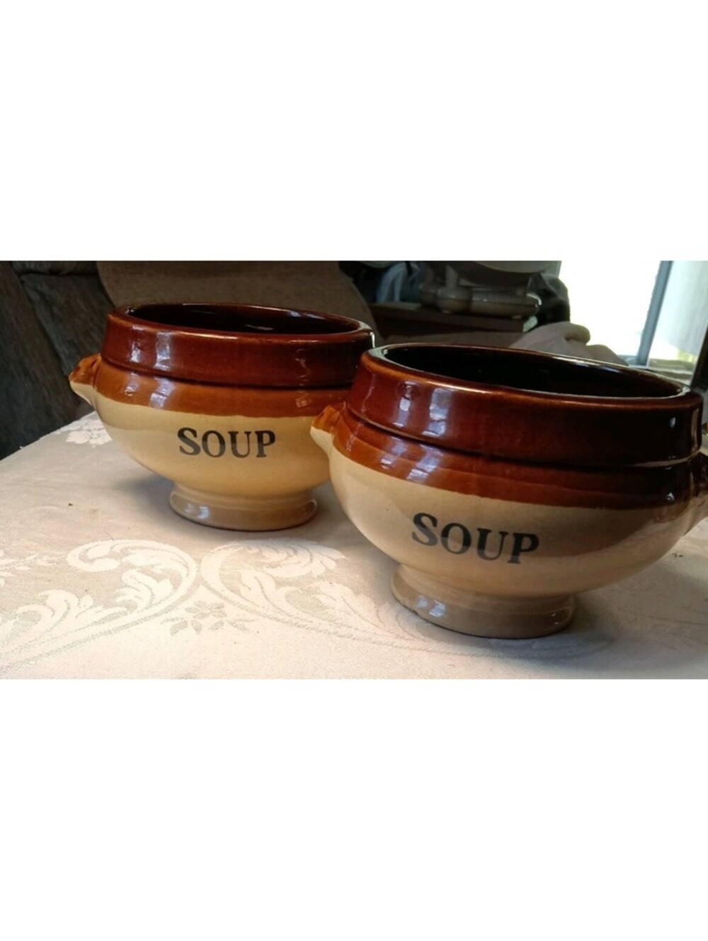 Vintage Two Tone Stoneware Soup Bowls Crocks Fabrique A Taiwan Handle Set